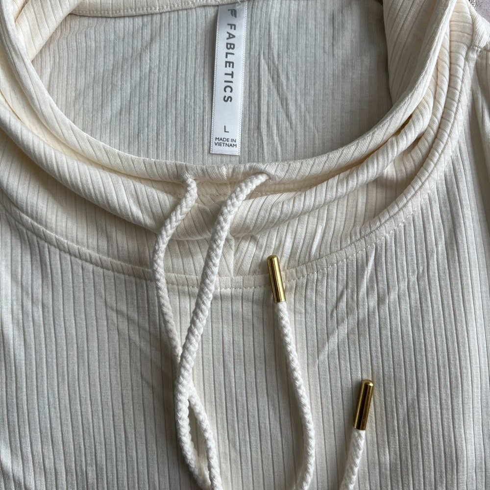 Fabletics hoodie - Picture 3 of 3